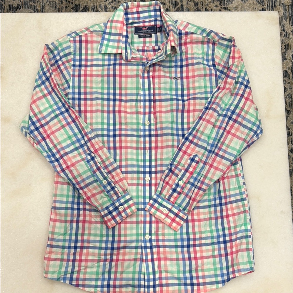 Vineyard Vines Red and Green Casual Button Down Shirt